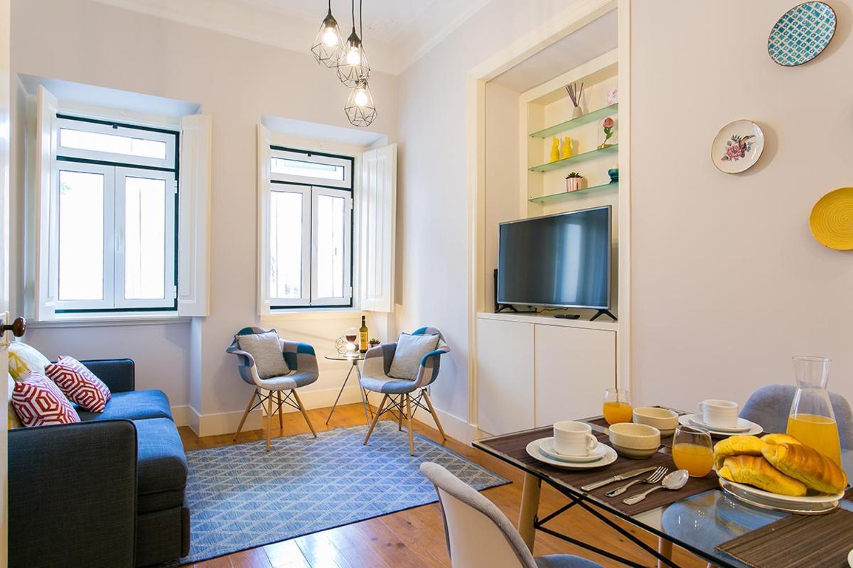 Lovelystay - Cozy 3Bdr Apartment In Estrela Лісабон Екстер'єр фото