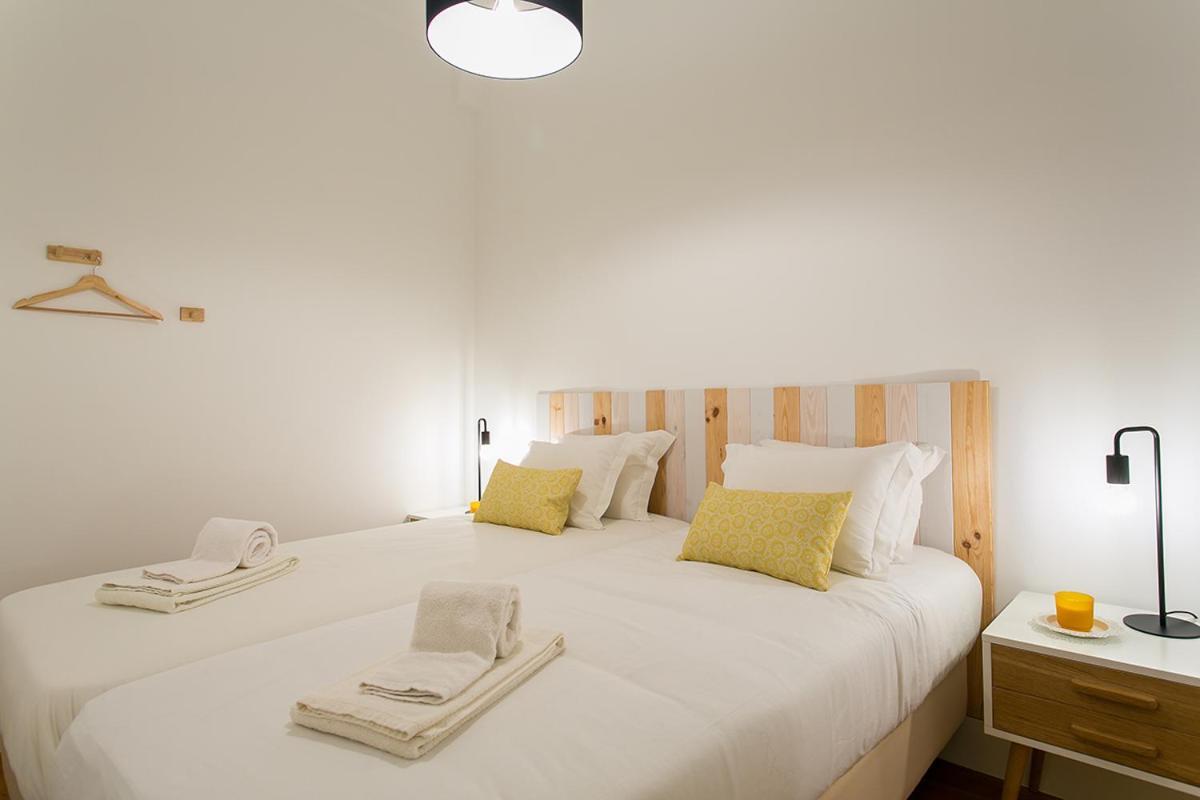 Lovelystay - Cozy 3Bdr Apartment In Estrela Лісабон Екстер'єр фото
