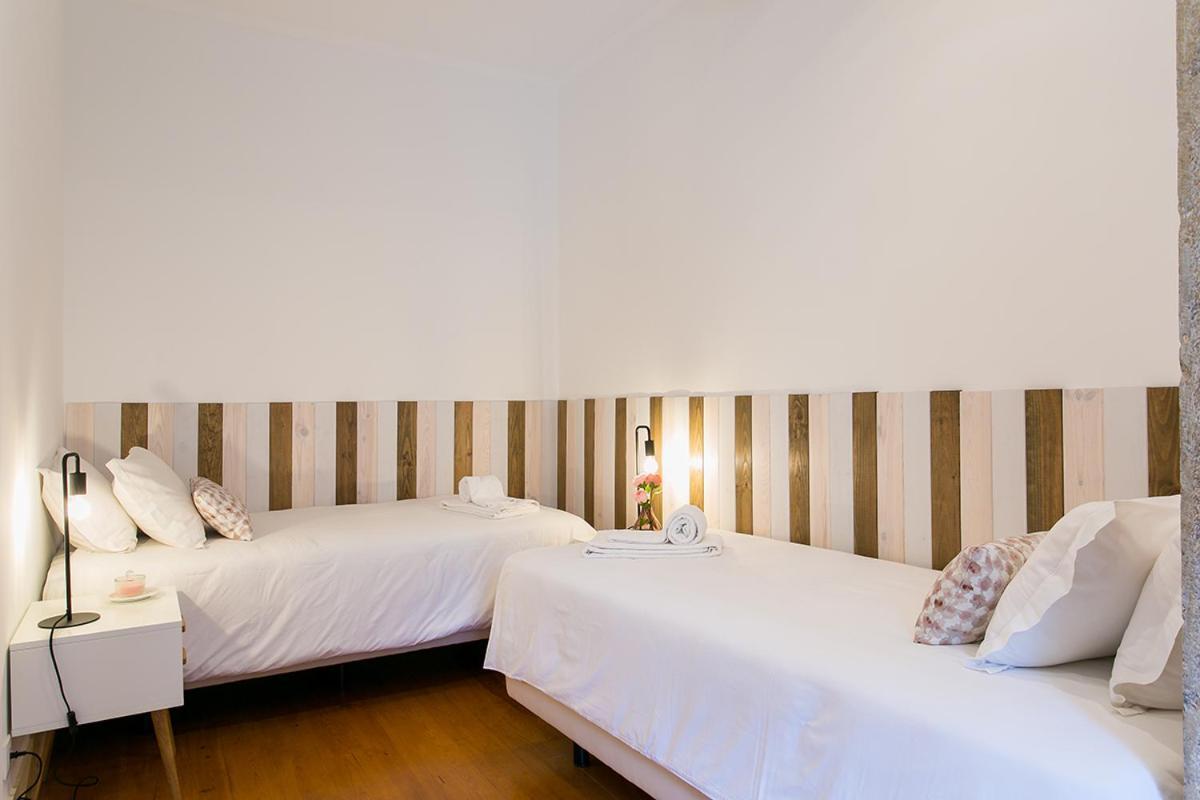 Lovelystay - Cozy 3Bdr Apartment In Estrela Лісабон Екстер'єр фото